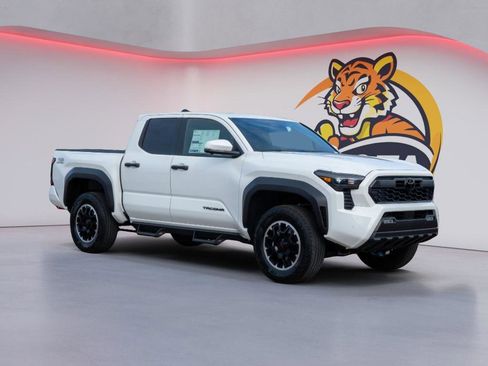New 2026 Toyota Tacoma TRD Off-Road image 3