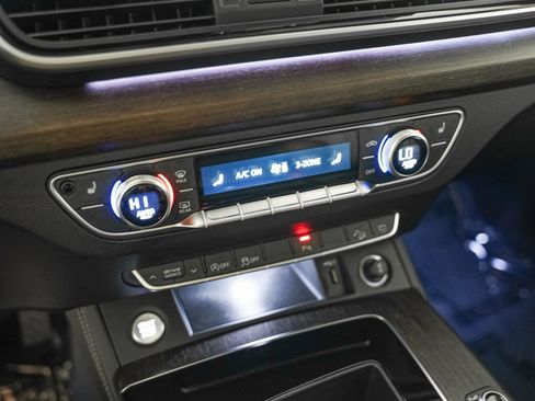 Certified 2025 Audi Q5 2.0T Premium Plus w/ Premium Plus Package image 23