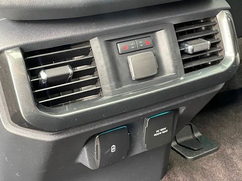 Used 2021 Ford F150 Lariat w/ Equipment Group 502A High image 25