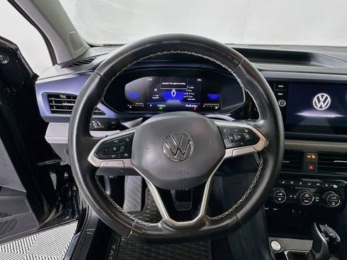 Used 2024 Volkswagen Taos SE FWD image 19