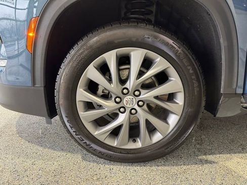 Used 2025 Buick Enclave Preferred image 27