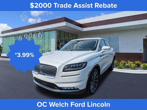 Used 2023 Lincoln Nautilus Reserve w/ Equipment Group 202A image 9