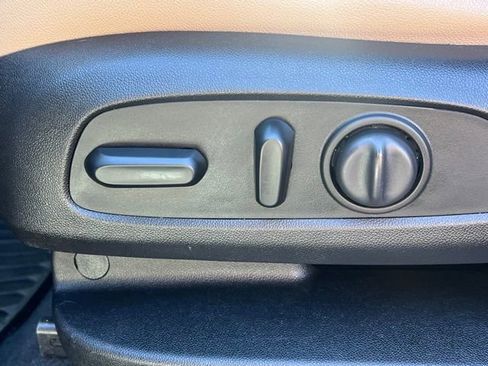 Used 2019 Chevrolet Blazer Premier w/ Driver Confidence II Package image 22