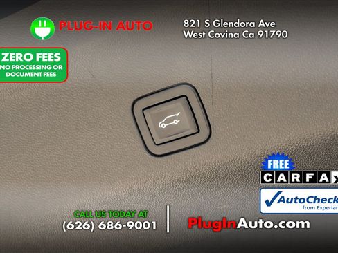 Used 2023 Cadillac Escalade Sport w/ Touring Package AWD/4WD image 15