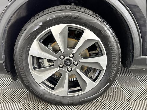 Used 2024 Ford Escape Platinum AWD/4WD image 36