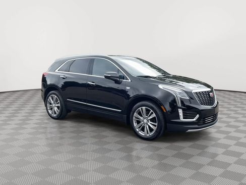 Used 2024 Cadillac XT5 Premium Luxury AWD/4WD image 2