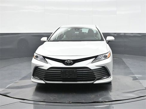 Used 2024 Toyota Camry XLE image 30