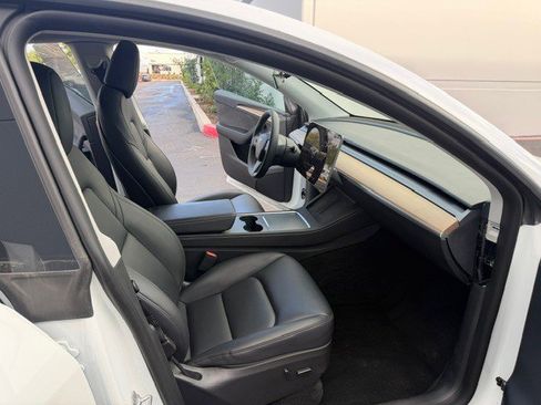 Used 2023 Tesla Model Y Long Range image 12