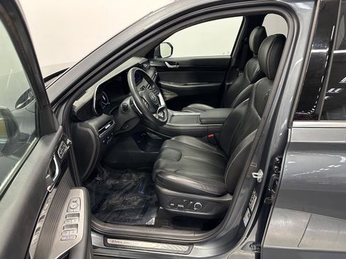 Used 2023 Hyundai Palisade Calligraphy image 10