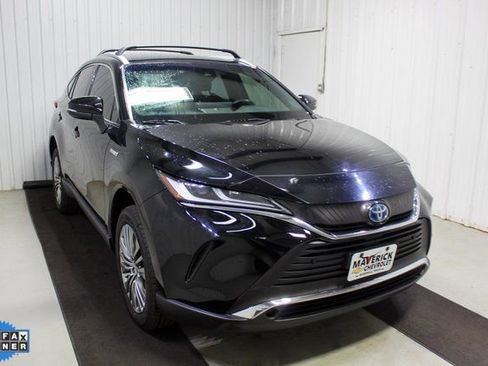 Used 2021 Toyota Venza XLE w/ Softex Package image 1