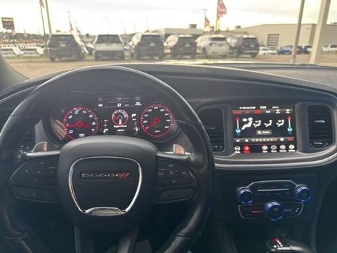 Used 2022 Dodge Charger R/T w/ Performance Handling Group RWD image 22