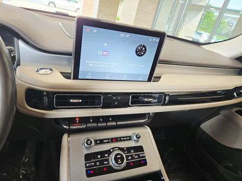 Used 2021 Lincoln Aviator 2WD image 20