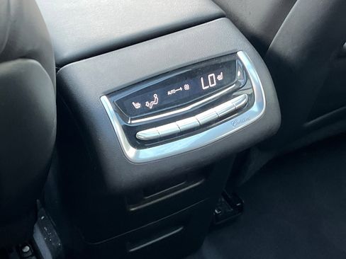 Used 2023 Cadillac XT6 Premium Luxury image 44