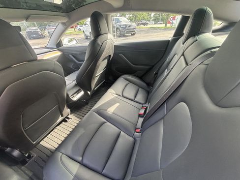 Used 2020 Tesla Model 3 Long Range AWD/4WD image 14
