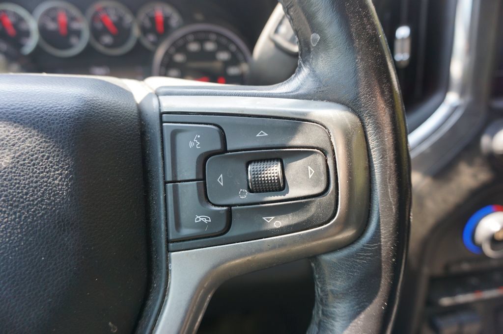 Used 2020 Chevrolet Silverado 1500 RST AWD/4WD image 8