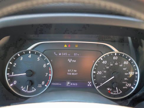 Used 2024 Nissan Titan SV w/ SV Convenience Package AWD/4WD image 13