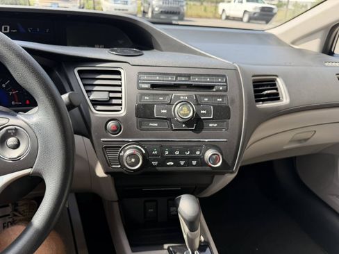 Used 2014 Honda Civic LX image 30