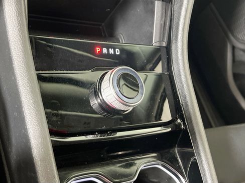 Used 2023 Jeep Grand Cherokee Laredo image 15