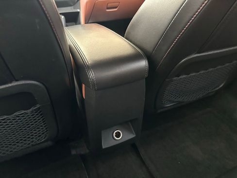 Used 2017 Chevrolet Equinox Premier w/ Enhanced Convenience Package image 23