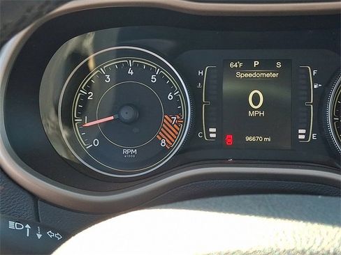 Used 2015 Jeep Cherokee Latitude w/ Cold Weather Group image 16