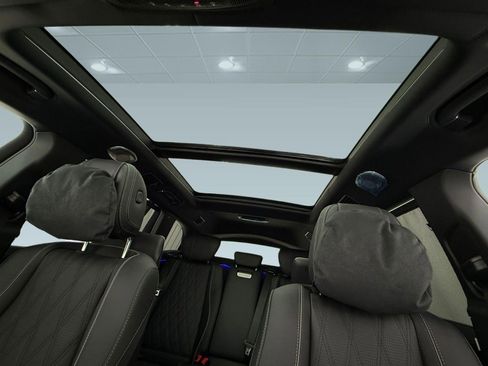 New 2026 Mercedes-Benz Maybach GLS 600 4MATIC image 13