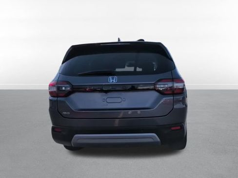 Used 2025 Honda Pilot EX-L image 6