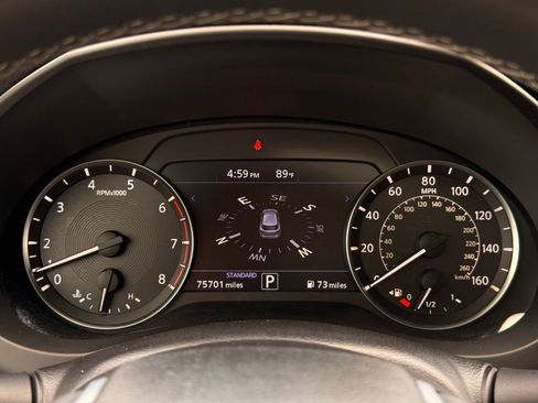 Used 2019 INFINITI QX50 Essential w/ Sensory Package AWD/4WD image 37