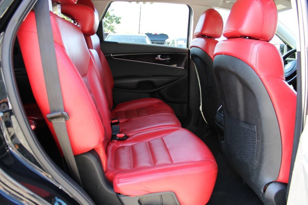 Used 2019 Kia Sorento AWD image 13
