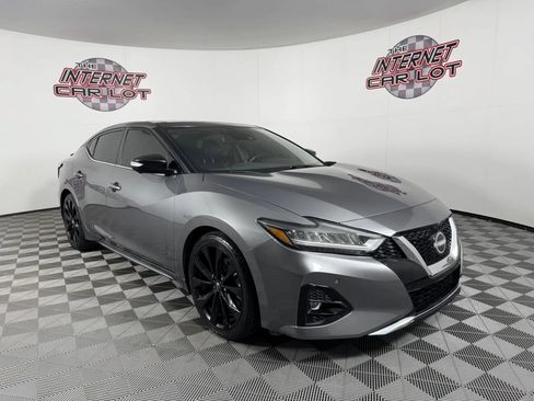 Used 2021 Nissan Maxima SR w/ Sport Mat Group FWD image 9