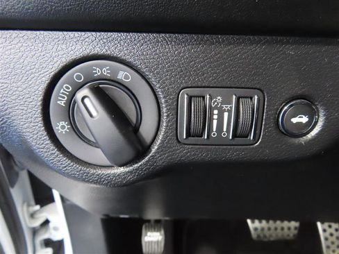 Used 2022 Dodge Challenger SRT Hellcat w/ Plus Package image 17