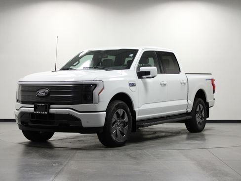 Used 2024 Ford F150 Lightning Lariat image 8