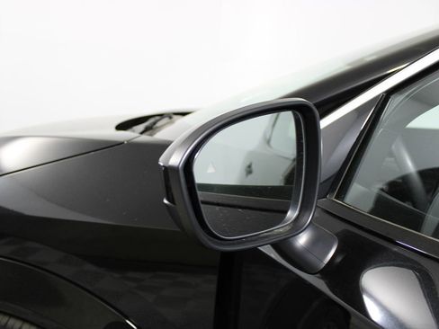 Used 2024 Nissan Ariya FWD image 24