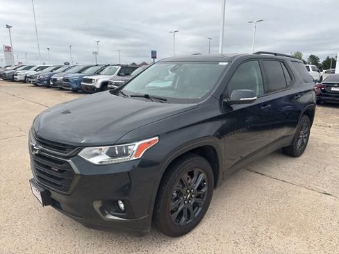 Used 2021 Chevrolet Traverse RS FWD image 16