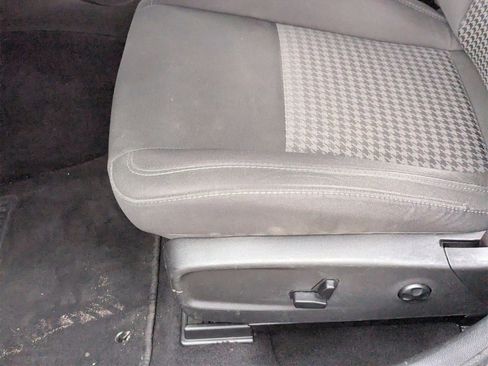 Used 2019 Dodge Charger GT w/ Blacktop Package image 17