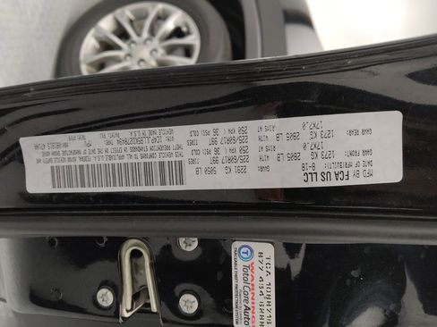 Used 2019 Jeep Cherokee Latitude Plus image 33