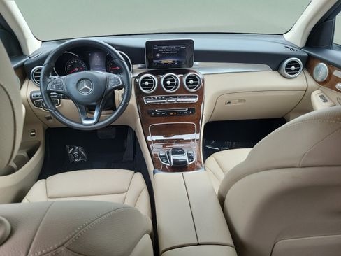 Used 2016 Mercedes-Benz GLC 300 4MATIC image 9