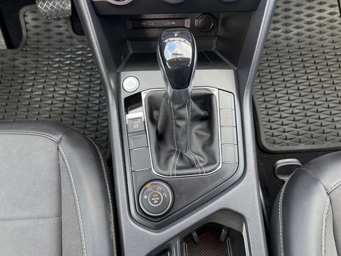 Used 2022 Volkswagen Taos SE AWD/4WD image 19