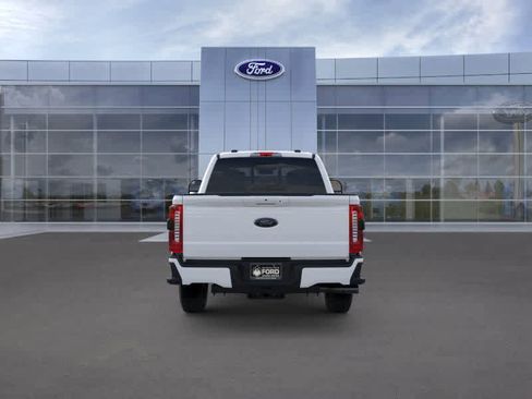 New 2026 Ford F250 Lariat w/ Black Appearance Package image 30