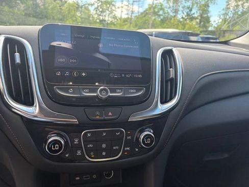 Used 2023 Chevrolet Equinox Premier AWD/4WD image 21