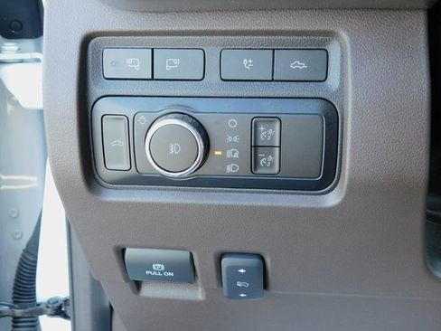 Used 2024 Ford F350 King Ranch w/ Chrome Package image 37