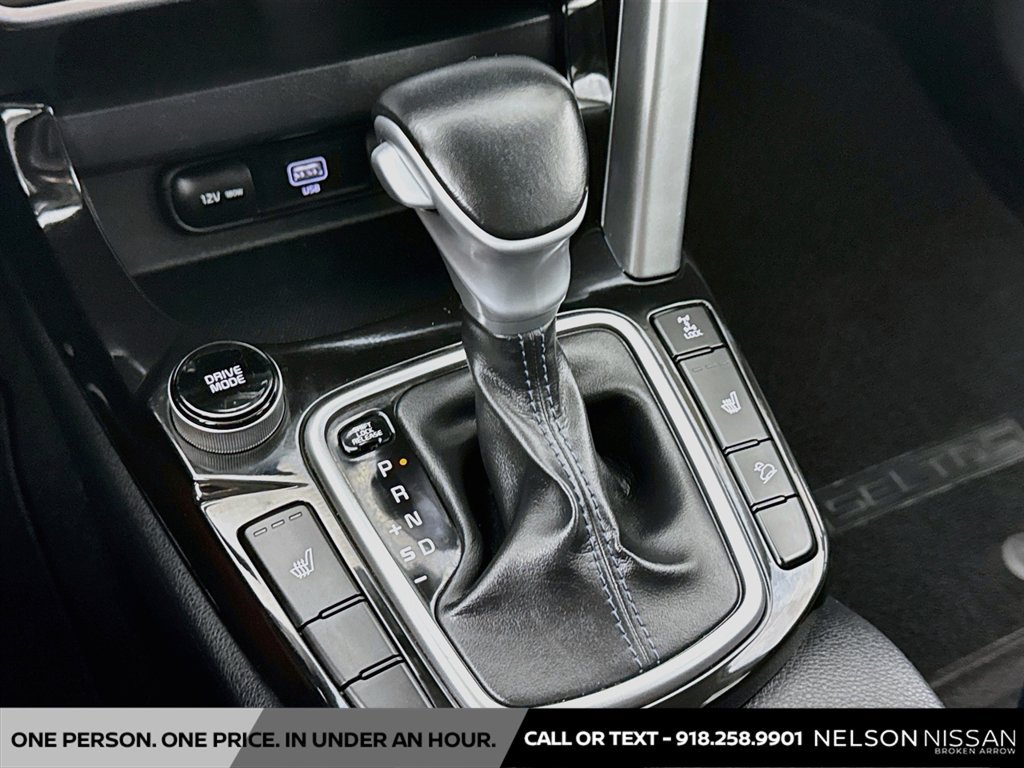 Used 2023 Kia Seltos S w/ Navigation Package AWD/4WD image 17