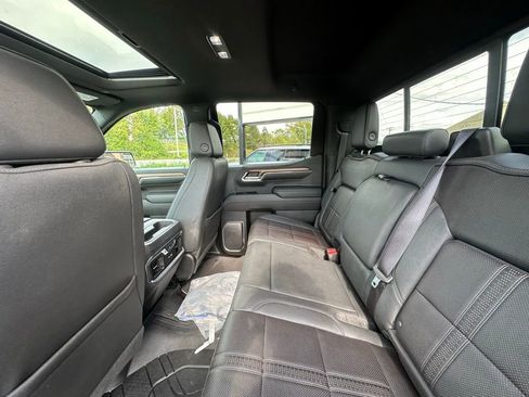 Used 2023 Chevrolet Silverado 1500 High Country w/ High Country Premium Package image 31