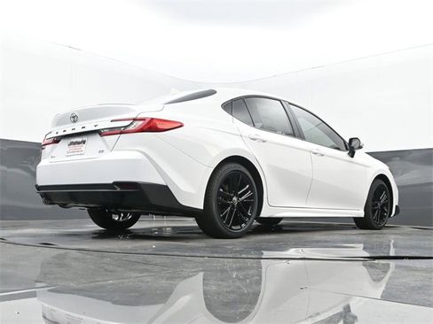 New 2026 Toyota Camry SE image 25