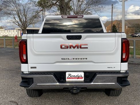 Used 2025 GMC Sierra 1500 SLT image 6