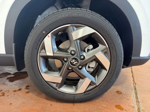 New 2026 Hyundai Venue SEL image 10