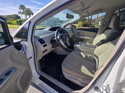 Used 2013 Toyota Prius V Three FWD image 18