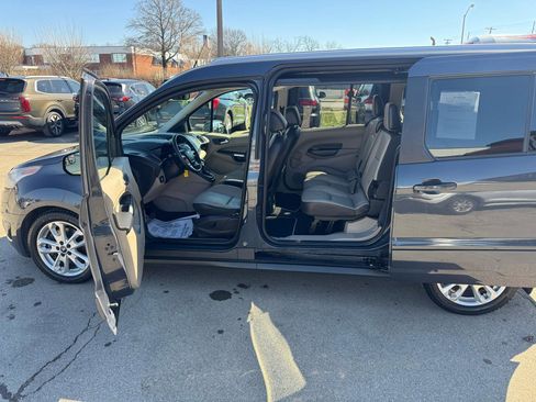 Used 2014 Ford Transit Connect Titanium image 16