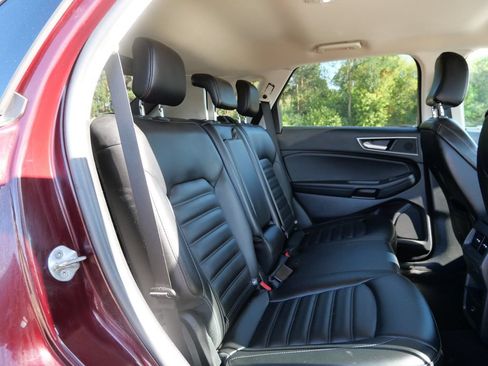 Used 2021 Ford Edge SEL AWD/4WD image 14