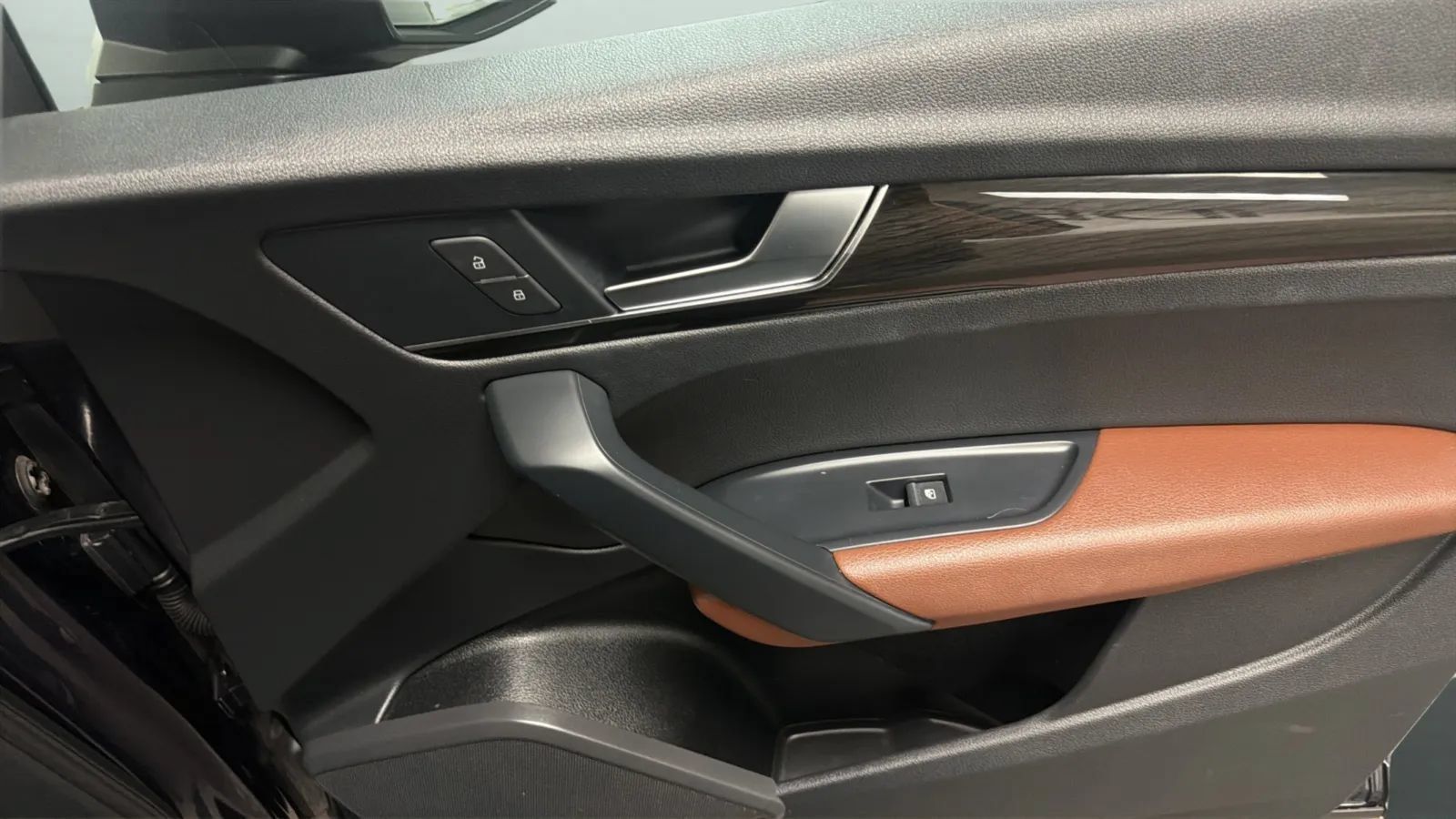 Used 2019 Audi Q5 2.0T Premium AWD/4WD image 17