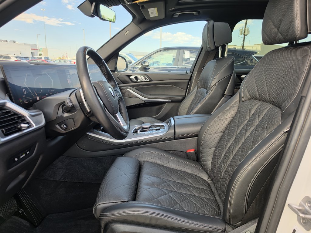 Used 2025 BMW X5 xDrive40i AWD/4WD image 27